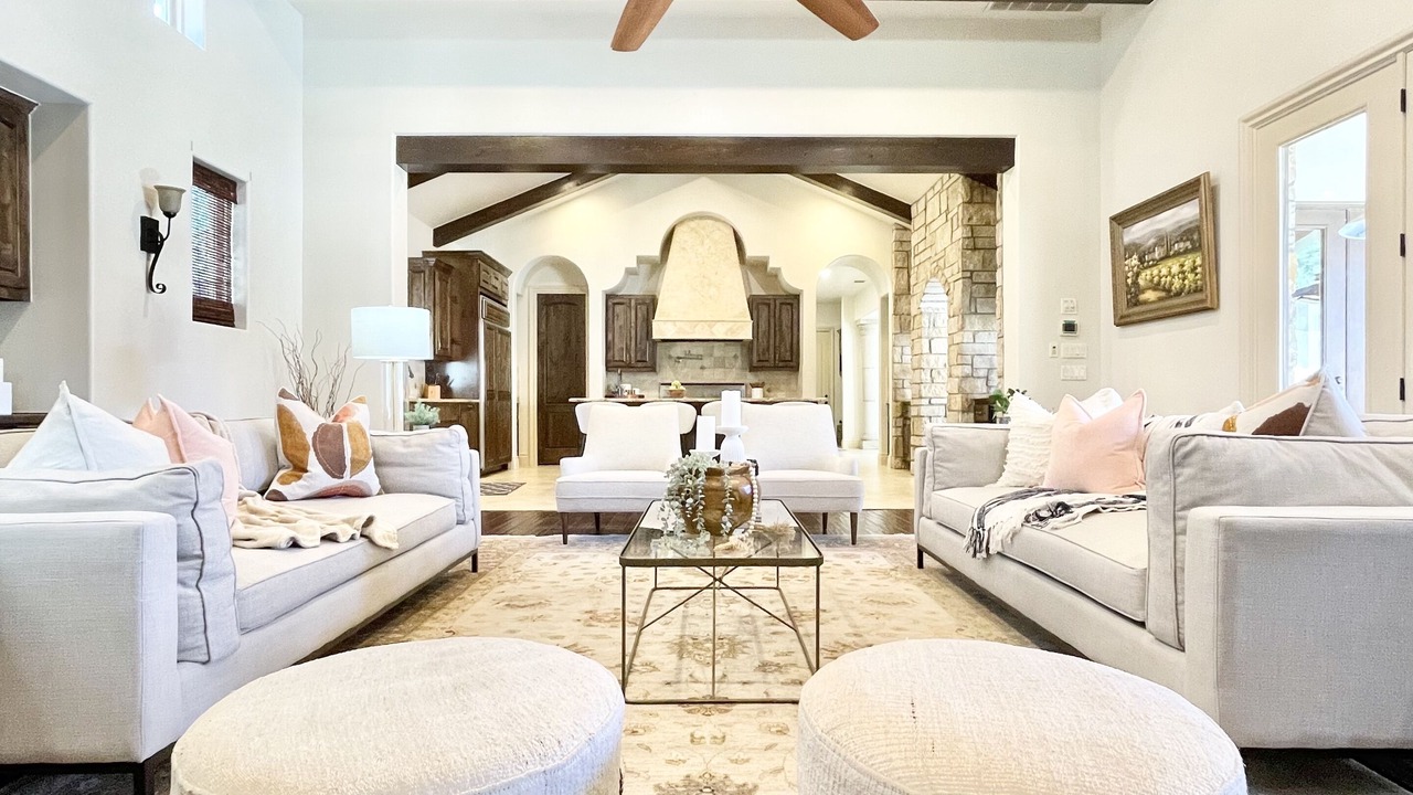 Photo of Livingroom in Lower Basin Lake Travis