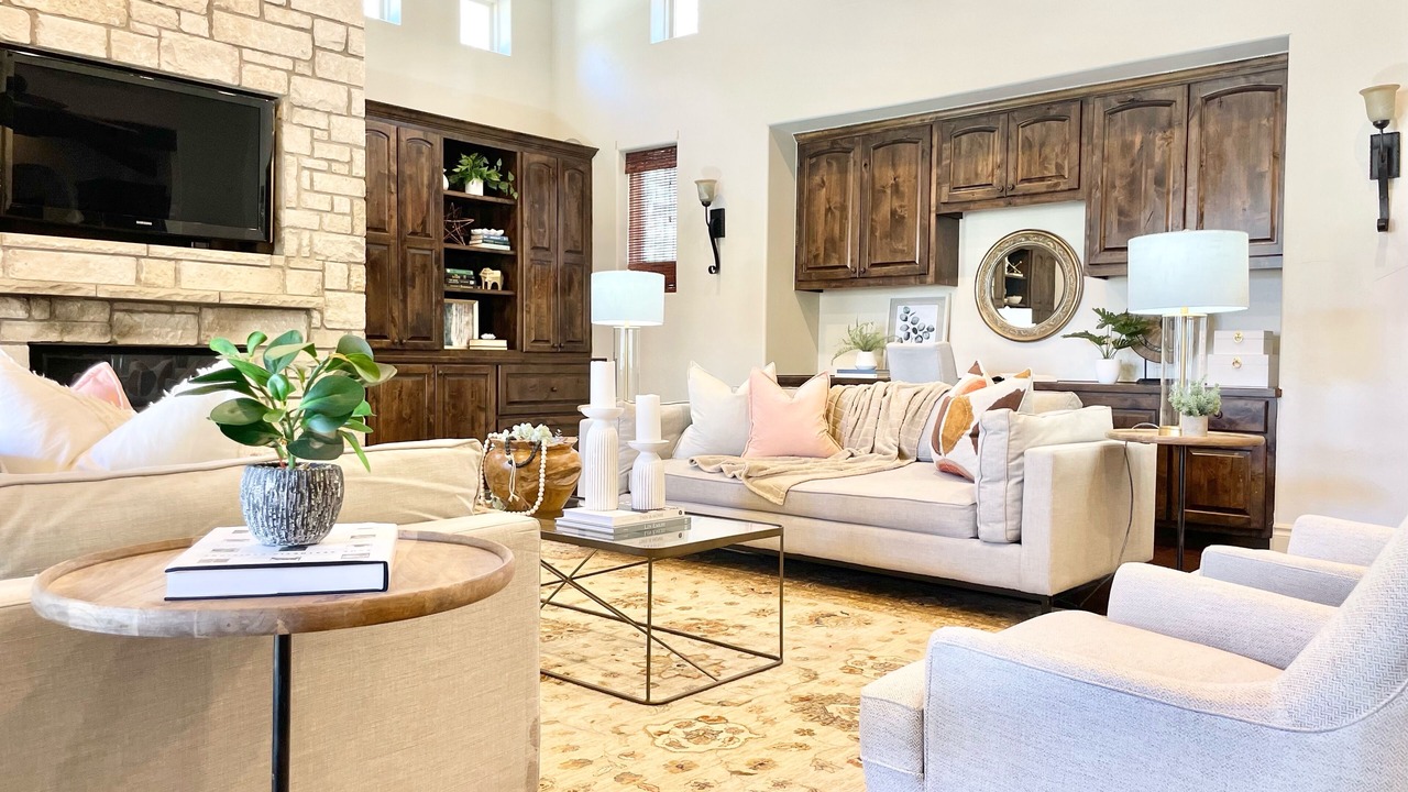 Photo of Livingroom in Lower Basin Lake Travis