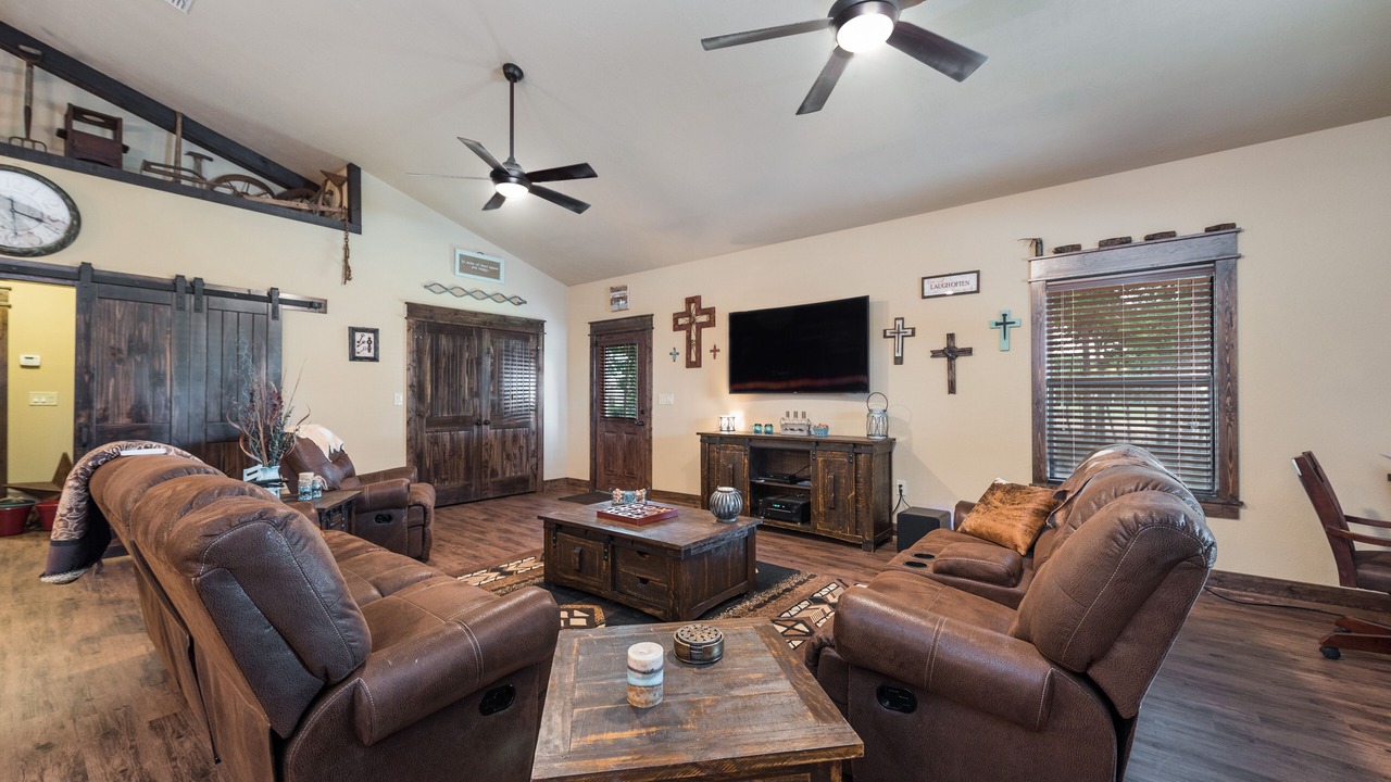 Photo of Livingroom in Caldwell