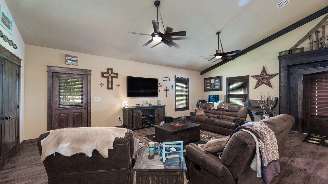 Photo of Livingroom in Caldwell
