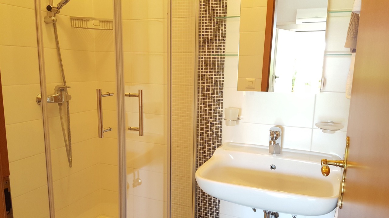 Photo of Bathroom in Banjole