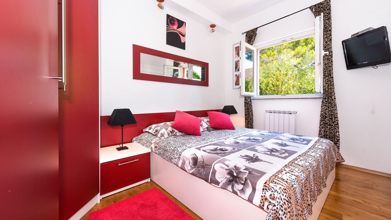 Photo of Bedroom in Srima