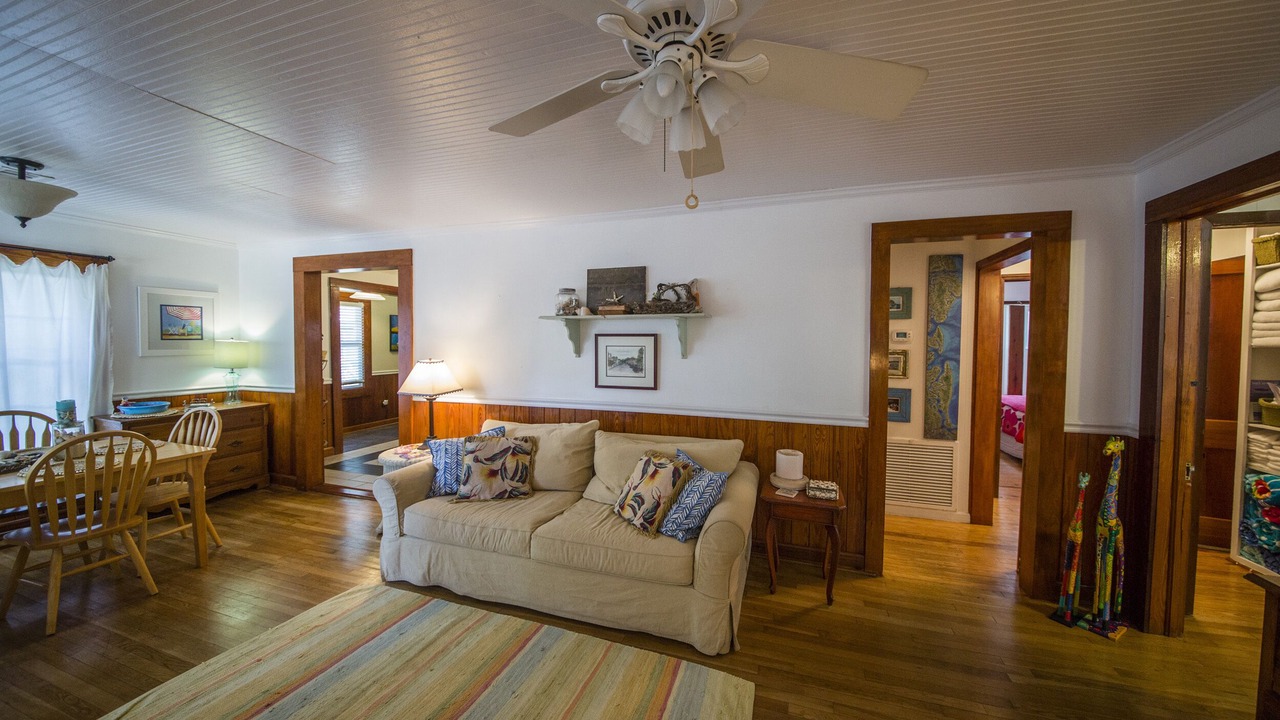 Photo of Livingroom in Saint Simons Island