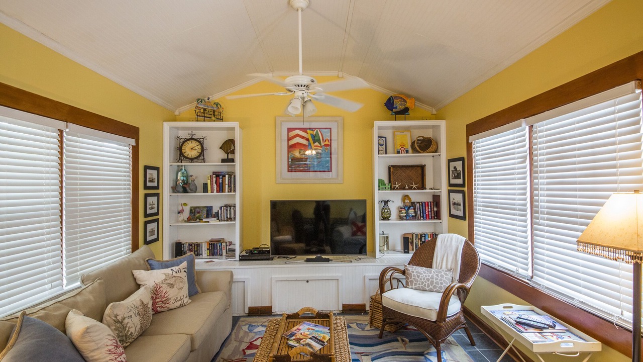 Photo of Livingroom in Saint Simons Island