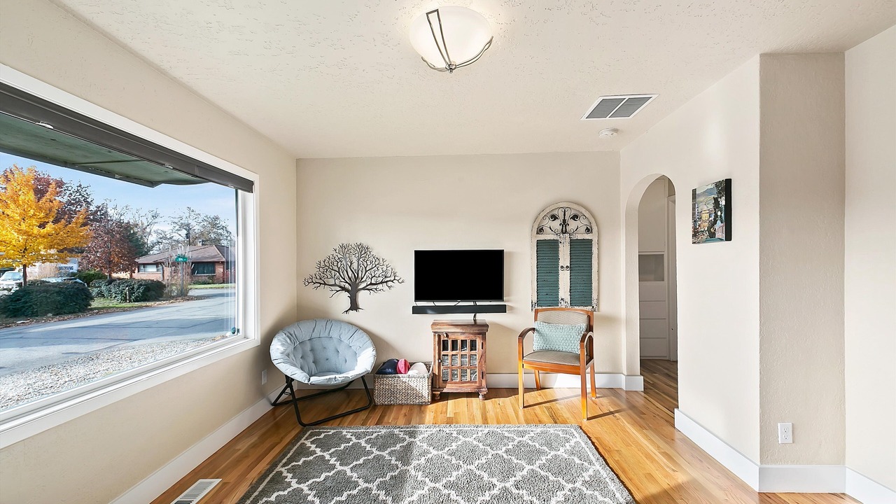 Photo of Others in Depot Bench