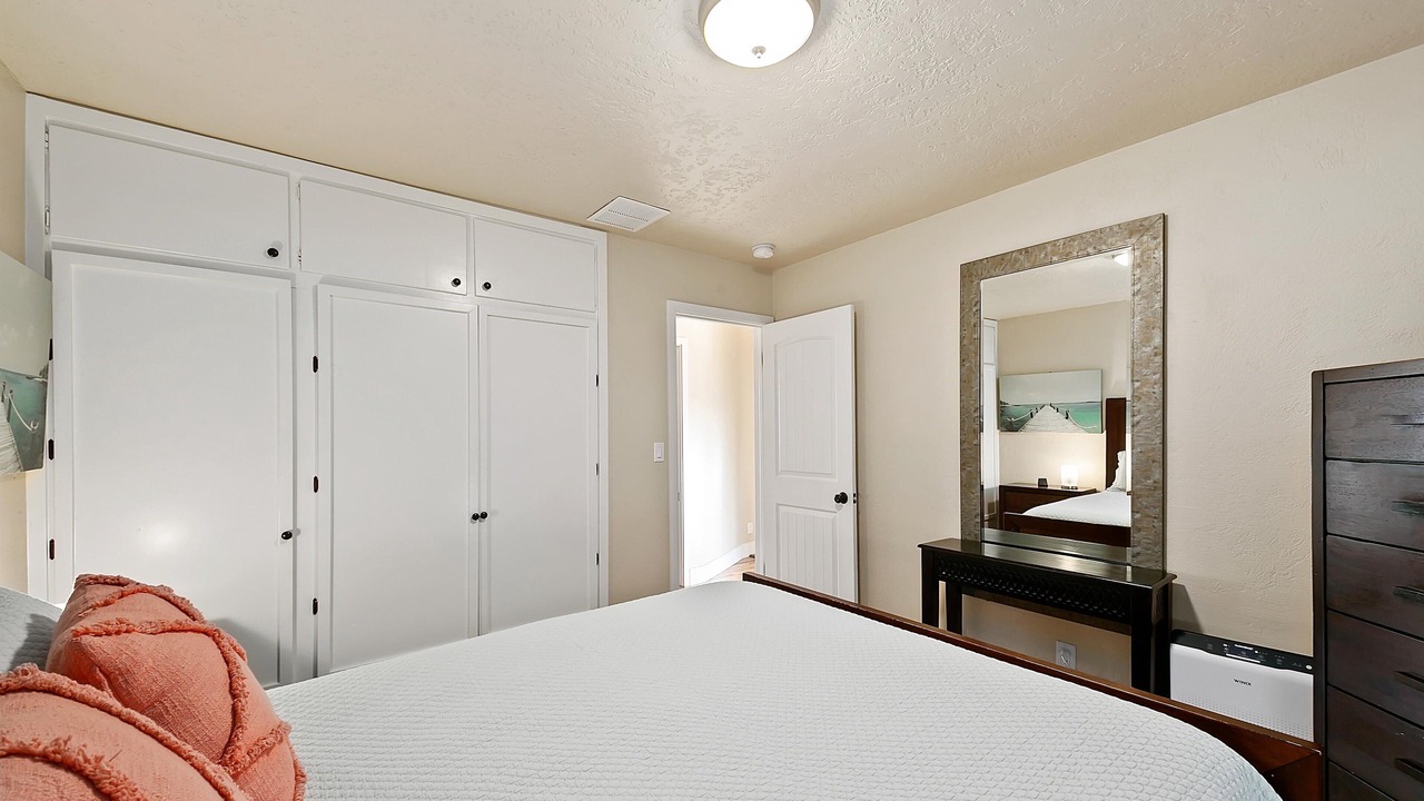 Photo of Others in Depot Bench