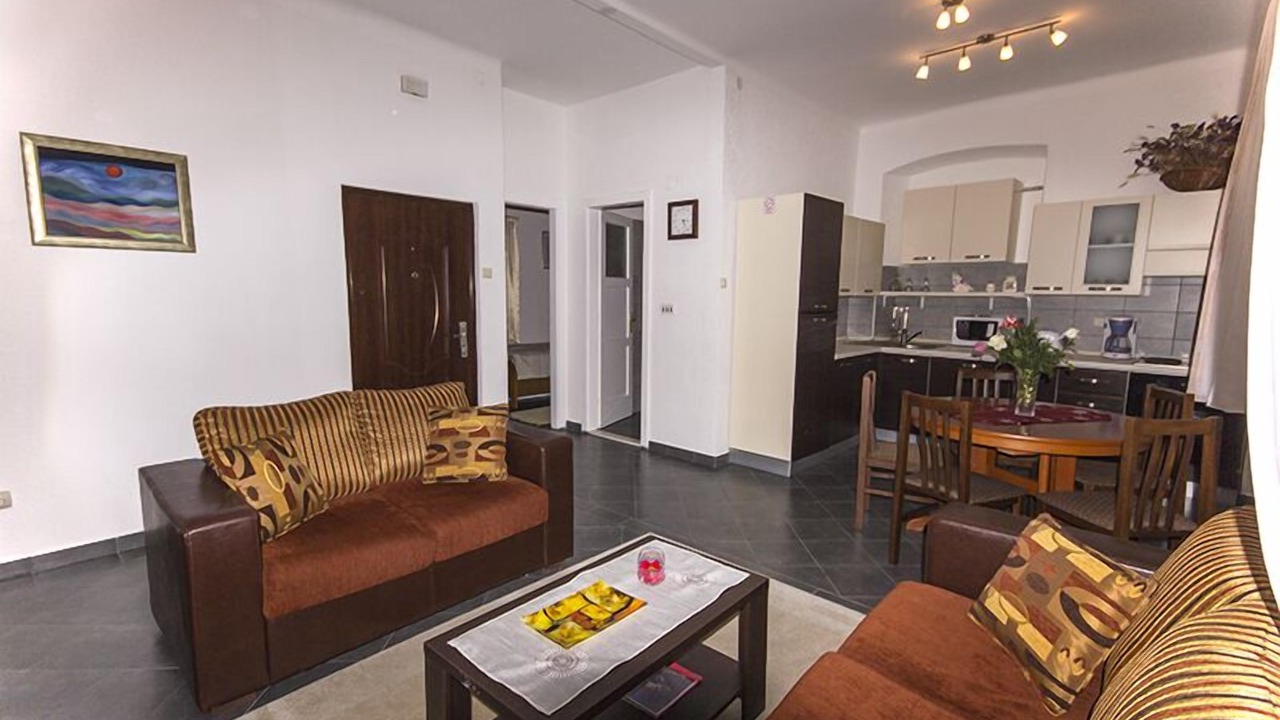 Photo of Livingroom in Pile