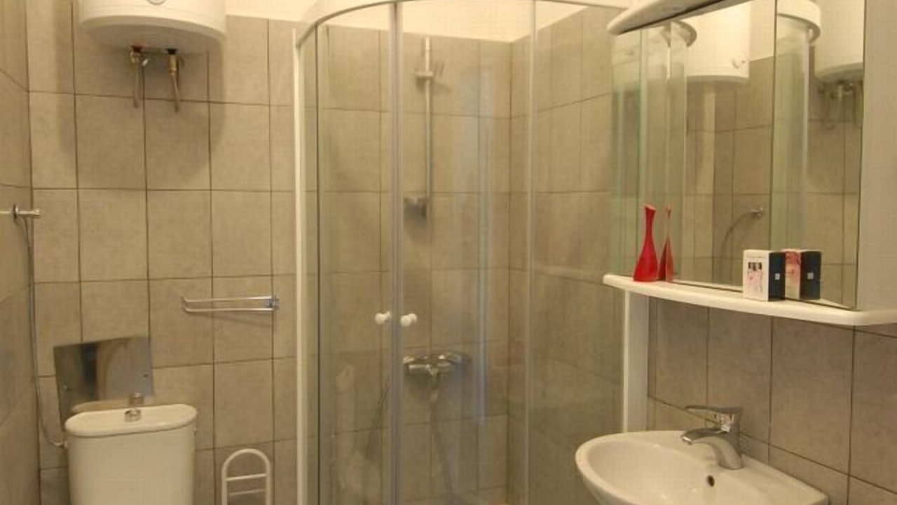 Photo of Bathroom in Pile
