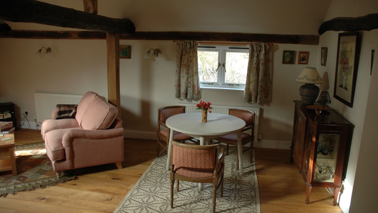 Photo of Livingroom in Etchinghill