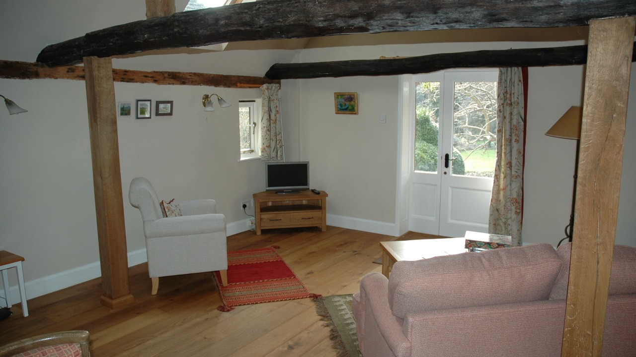 Photo of Livingroom in Etchinghill