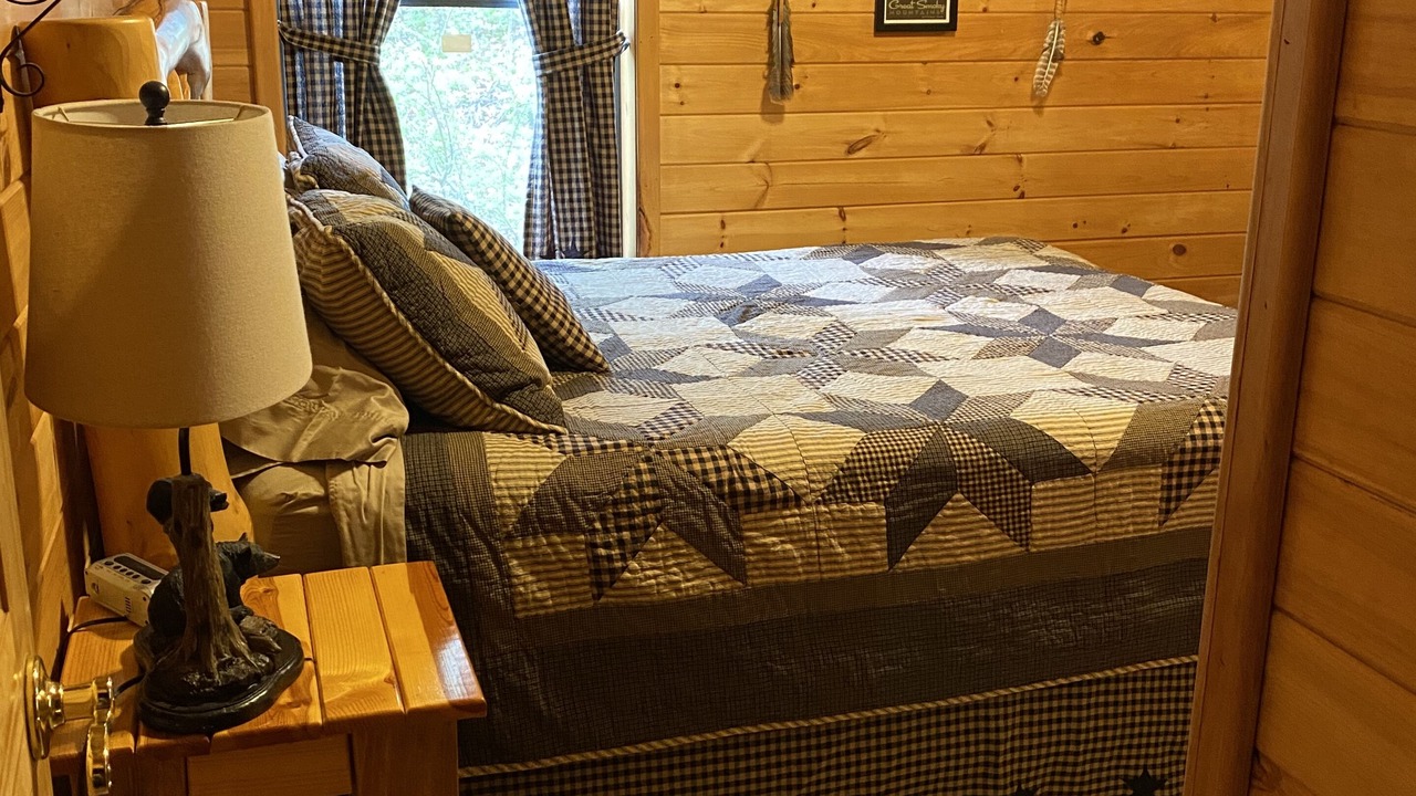 Photo of Bedroom in Cosby