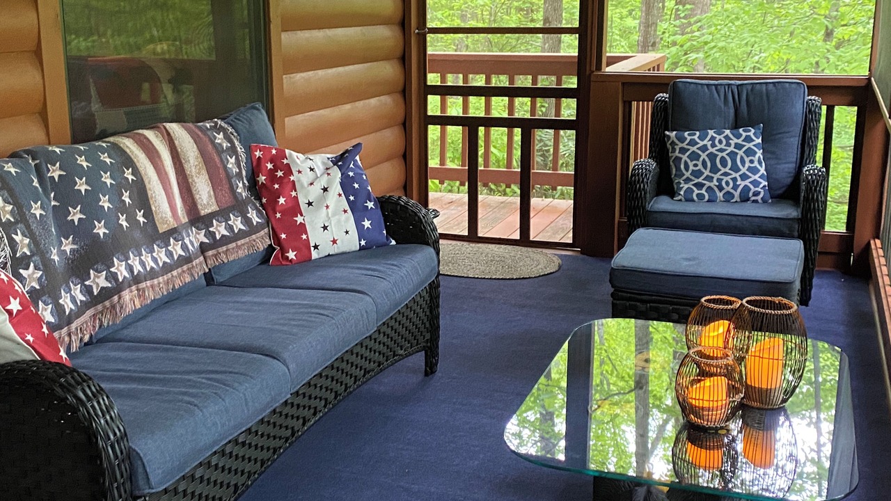 Photo of Livingroom in Cosby