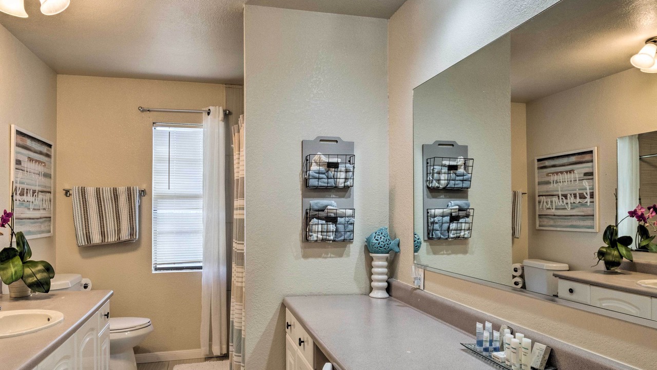 Photo of Bathroom in Briarcliff