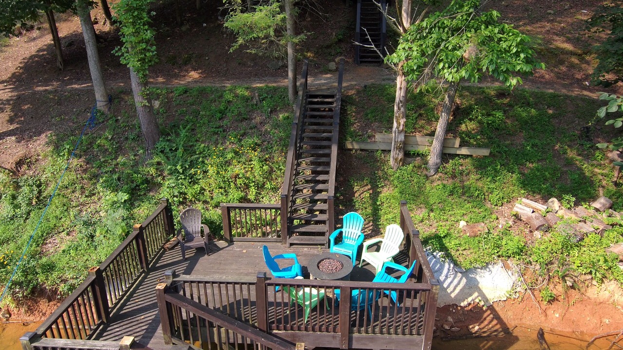 Photo of Outdoor in Lakeside Estates
