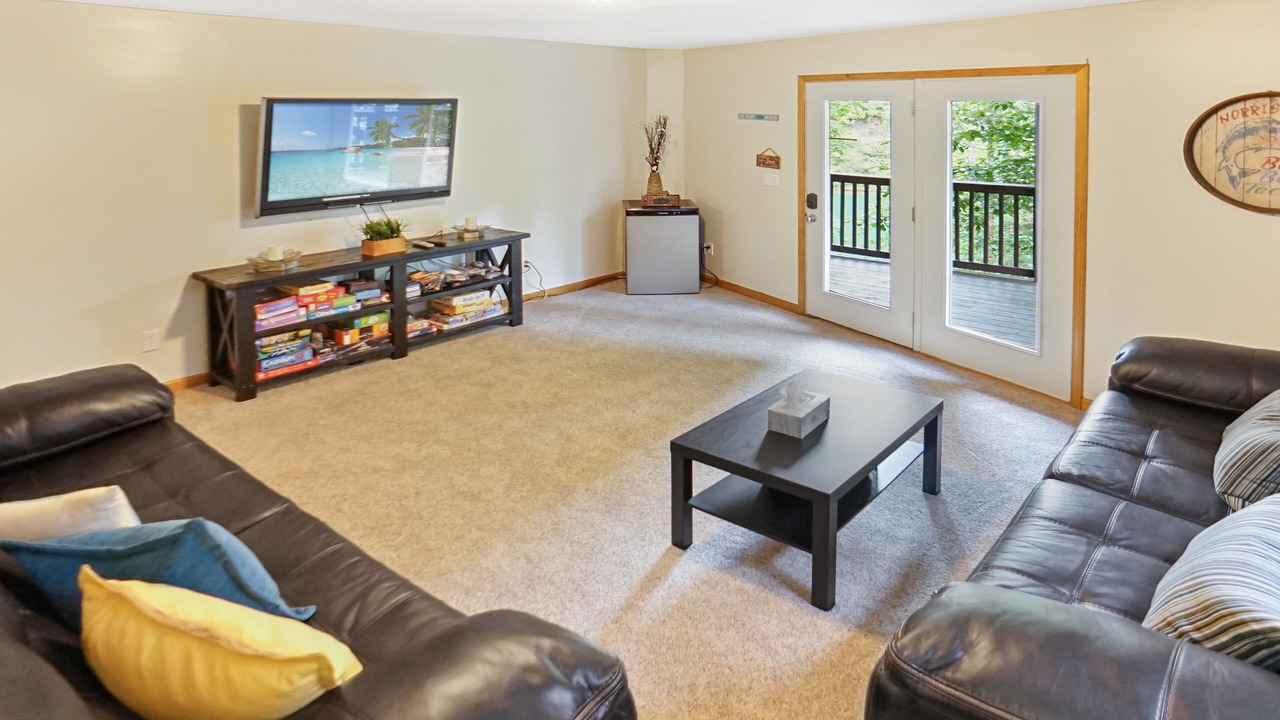 Photo of Bedroom in Lakeside Estates