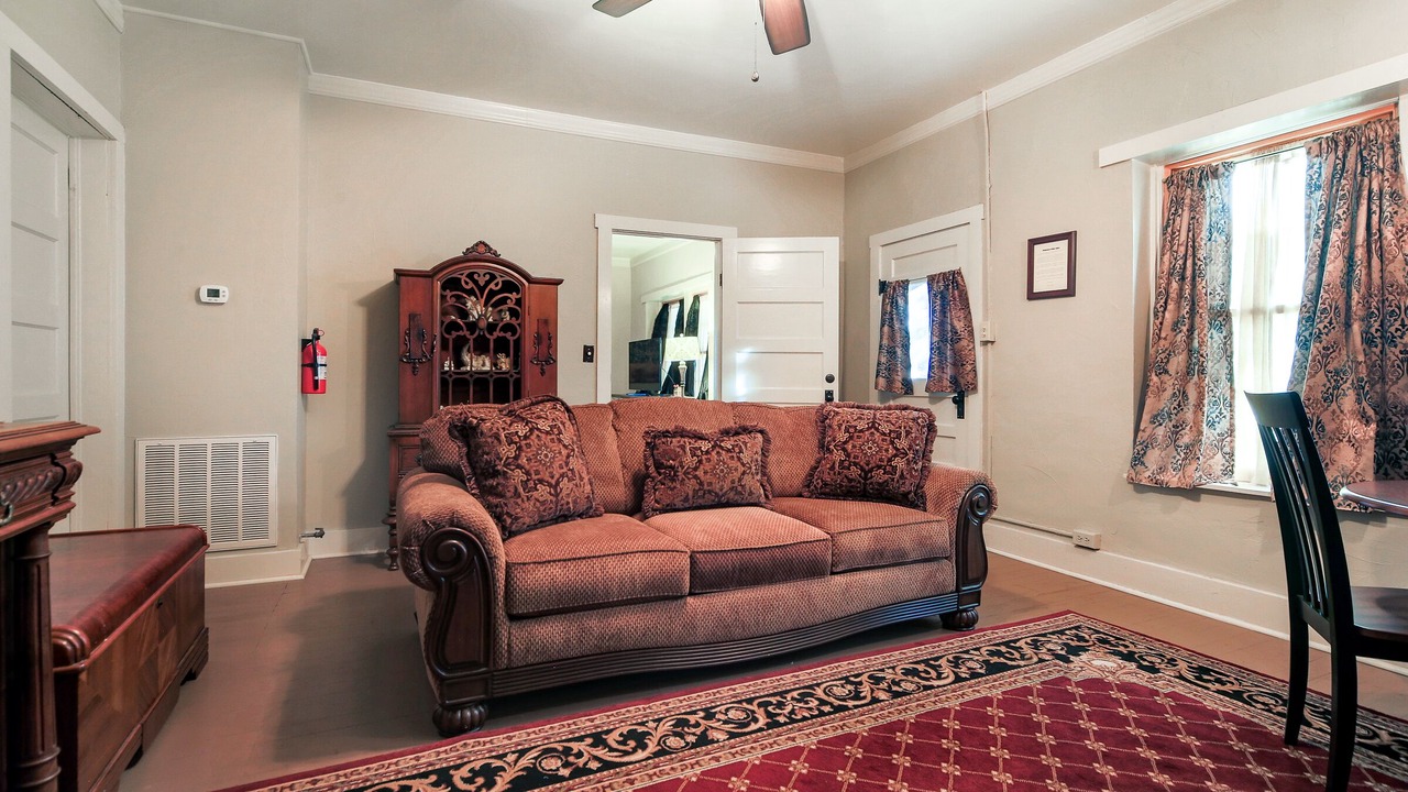 Photo of Livingroom in Fredericksburg