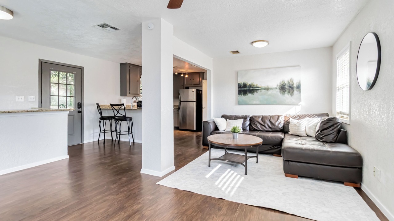 Photo of Livingroom in Canyon Lake
