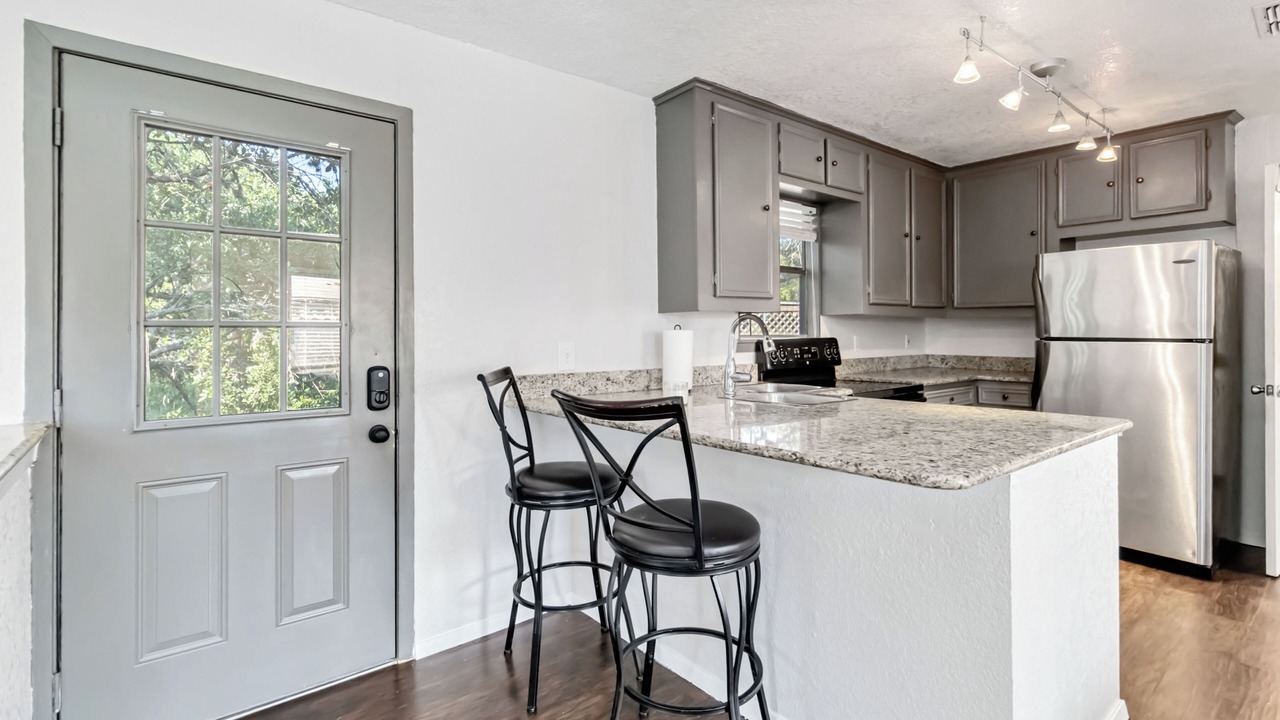 Photo of Kitchen in Canyon Lake