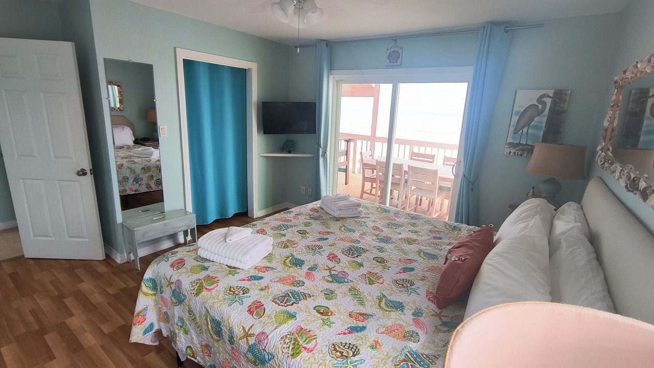 Photo of Bedroom in Galveston
