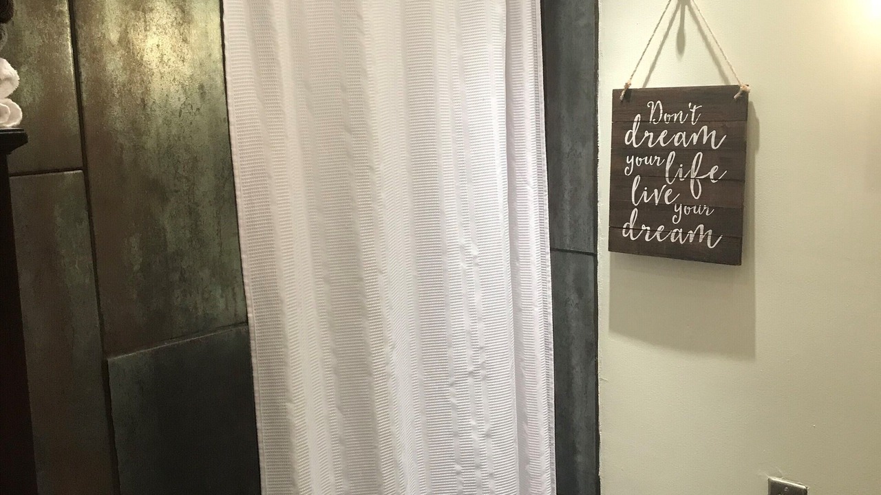 Photo of Bathroom in Oak Park