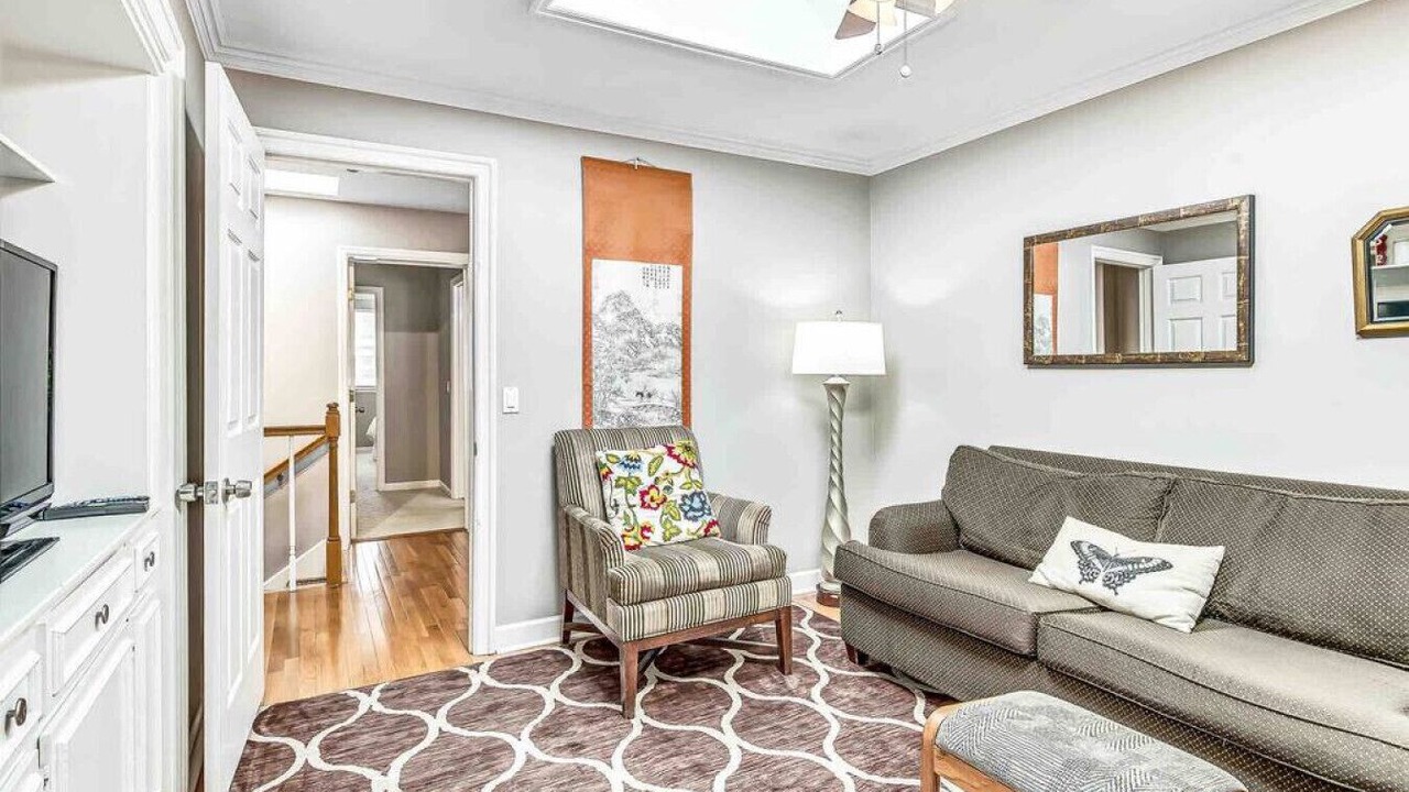 Photo of Livingroom in Cherokee Park