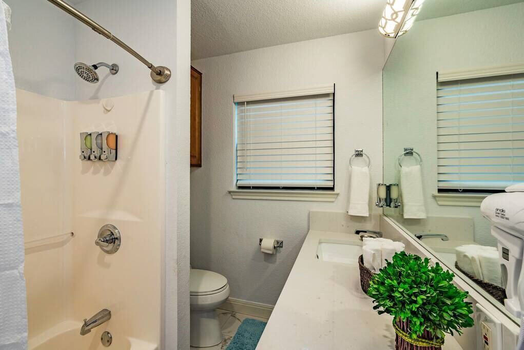 Photo of Bathroom in Bouldin