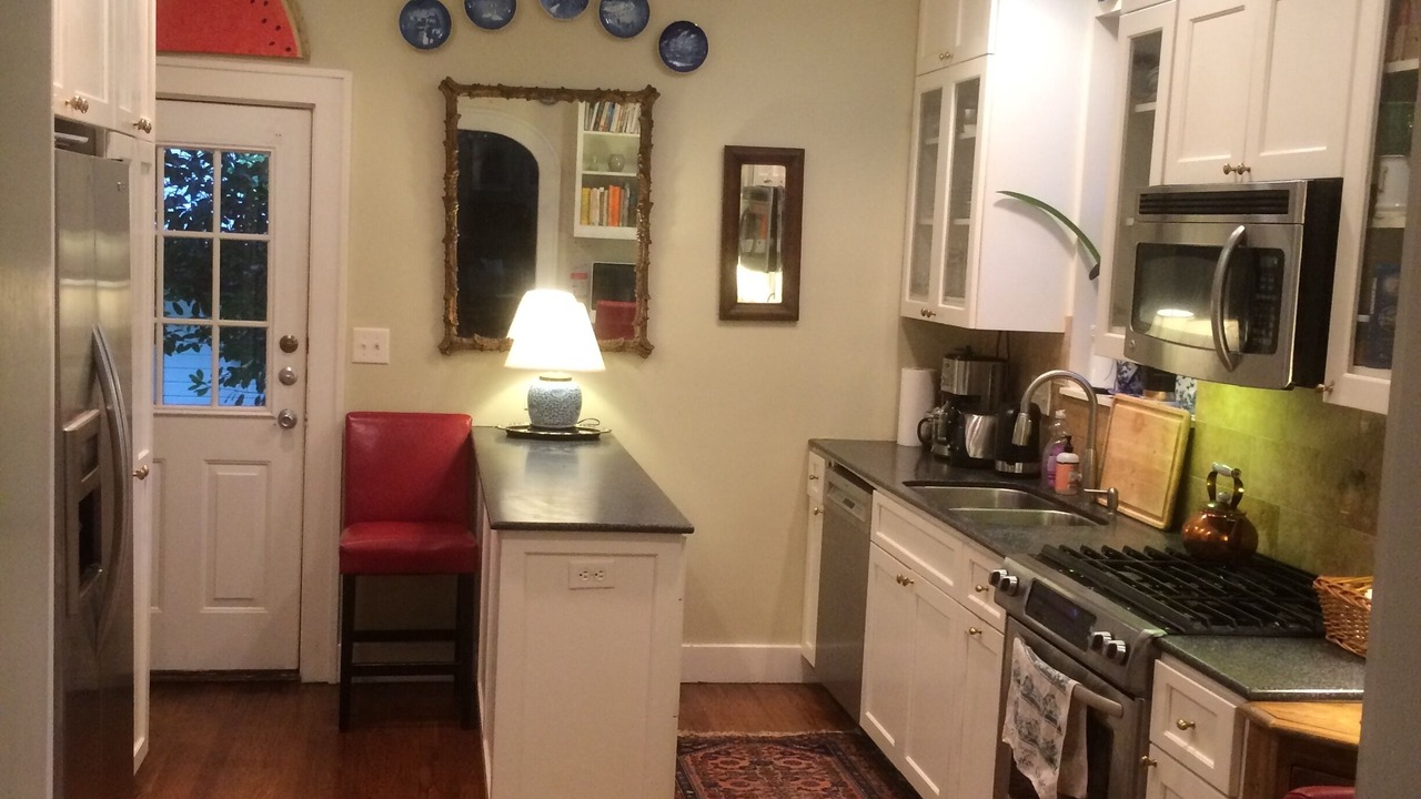 Photo of Kitchen in West Campus