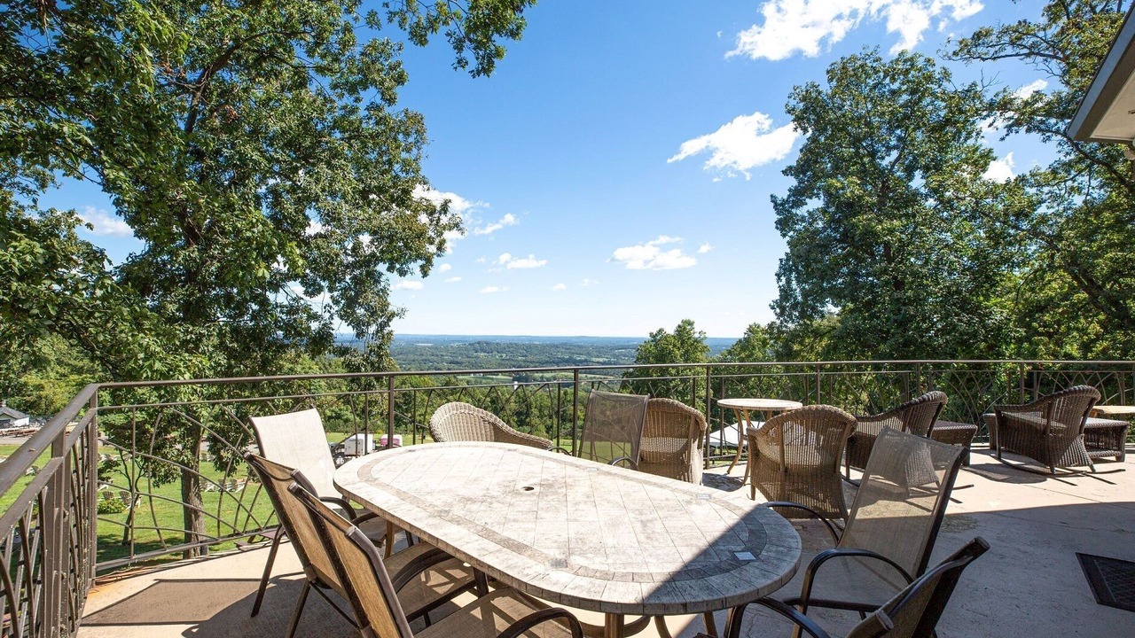 Photo of Outdoor in Bluemont