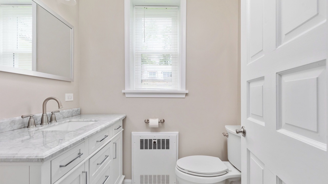 Photo of Bathroom in Bluemont