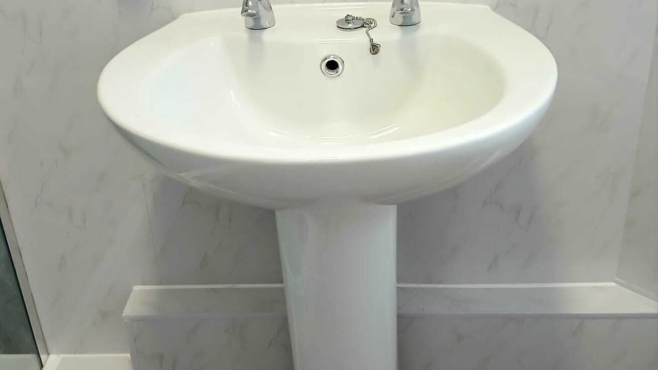Photo of Bathroom in West Bay