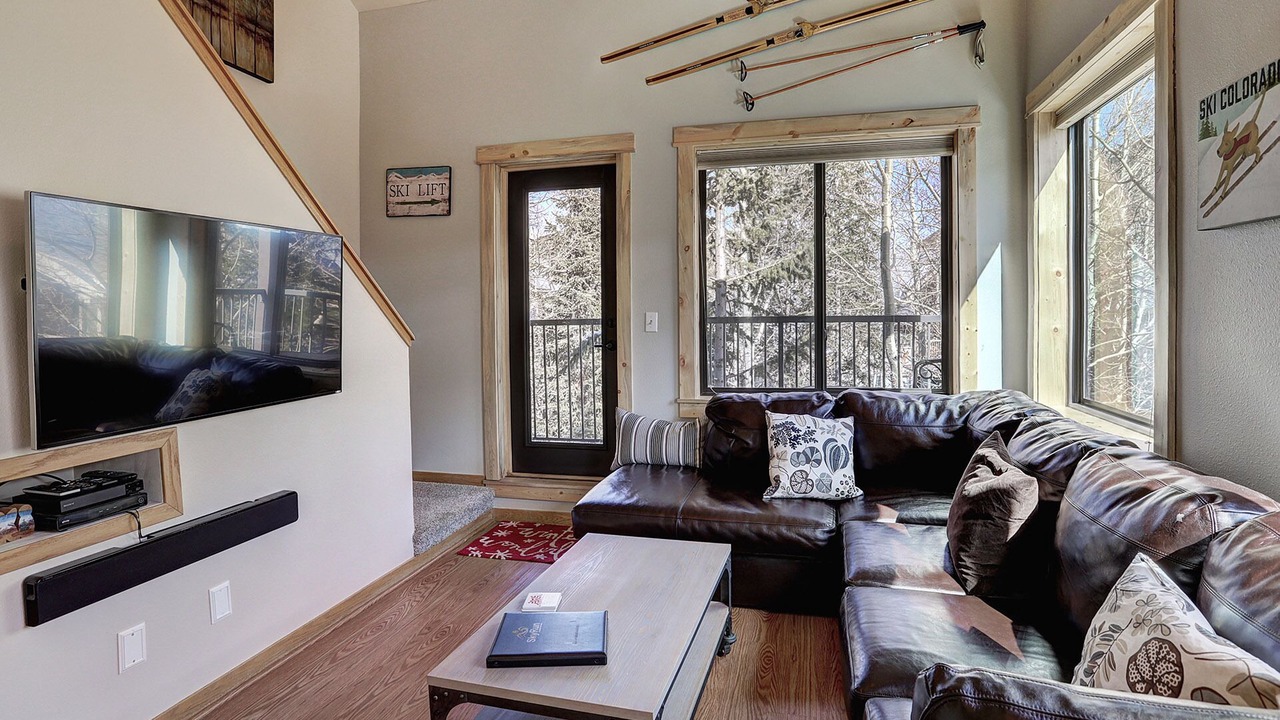 Photo of Livingroom in Mountain House