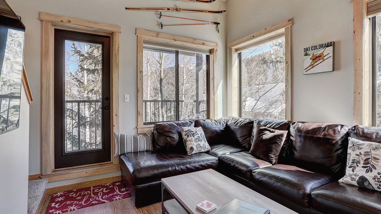 Photo of Livingroom in Mountain House