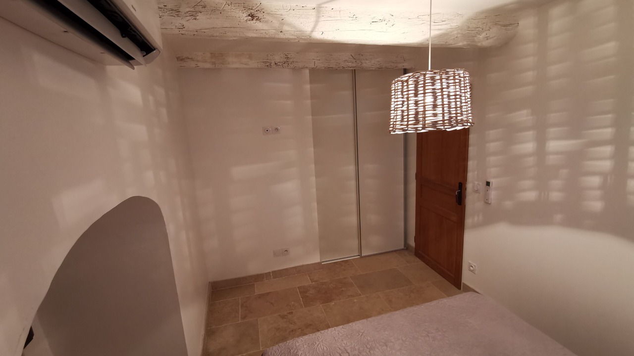 Photo of Bedroom in Le Somail