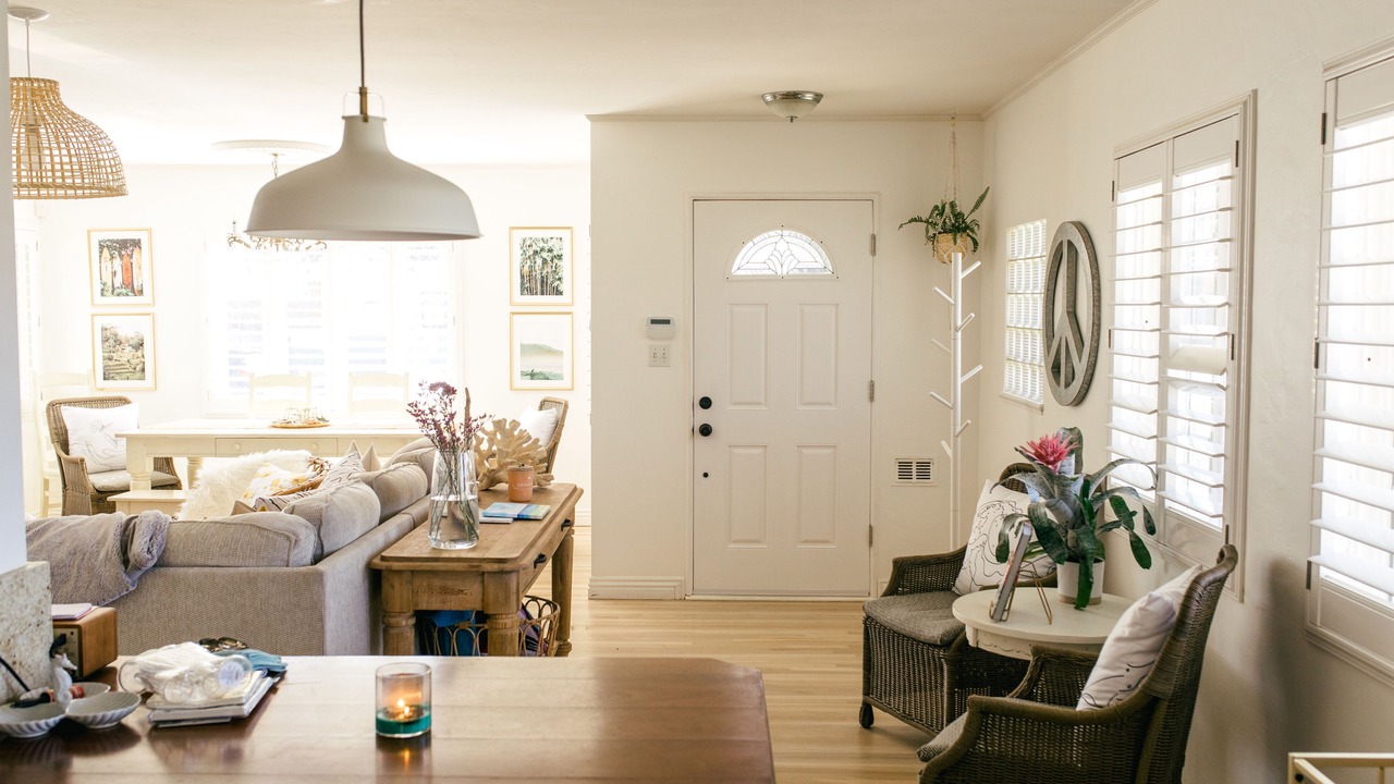 Photo of Livingroom in Crown Point