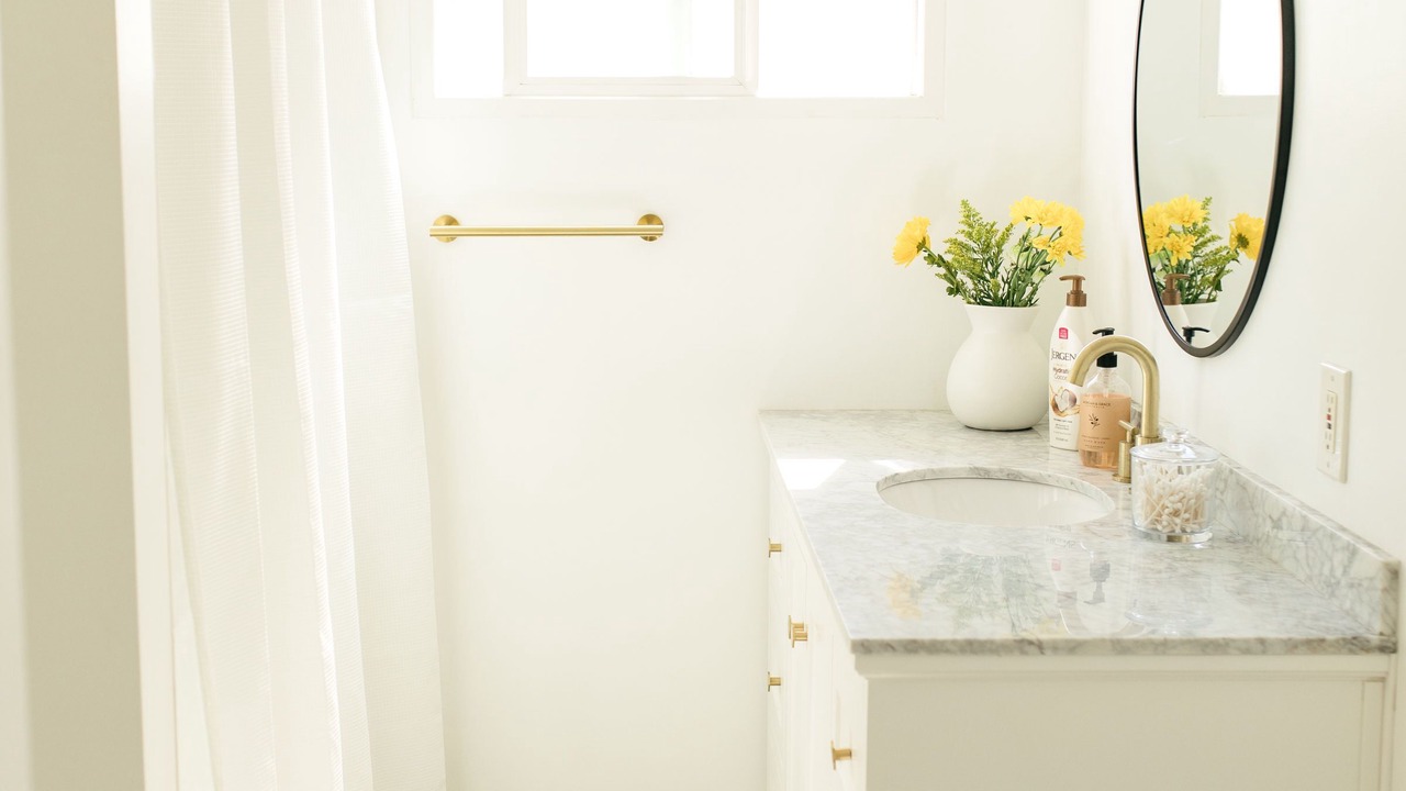 Photo of Bathroom in Crown Point