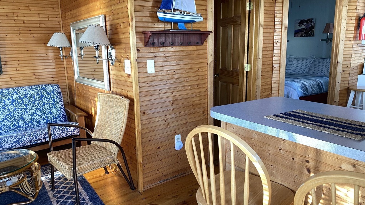 Photo of Bedroom in Applegate