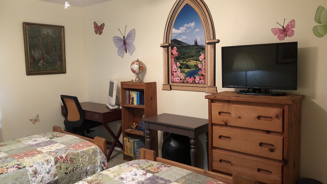 Photo of Bedroom in Memorial Northwest