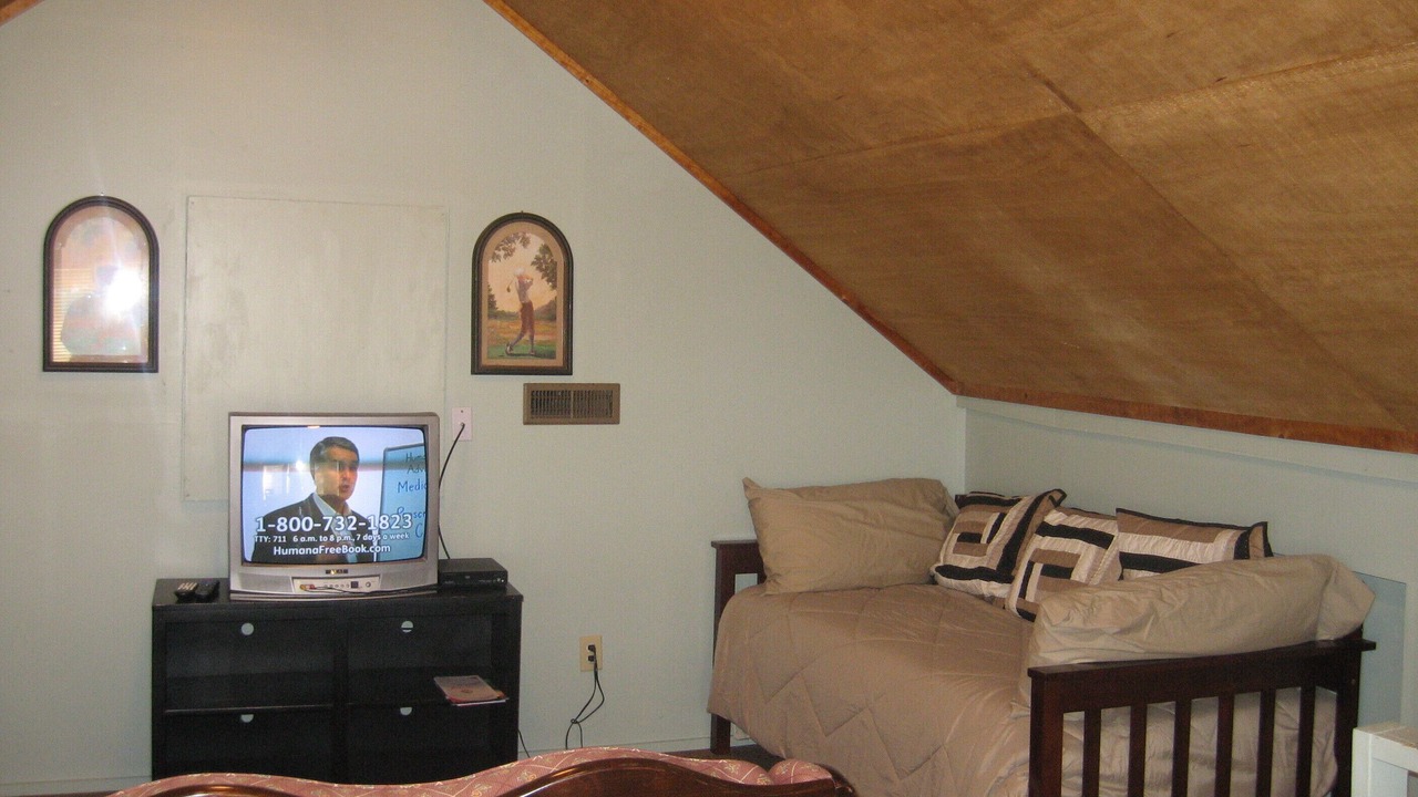 Photo of Bedroom in Elkins