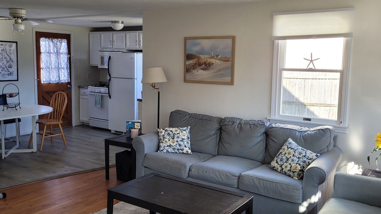 Photo of Livingroom in Ocean Bluff-Brant Rock