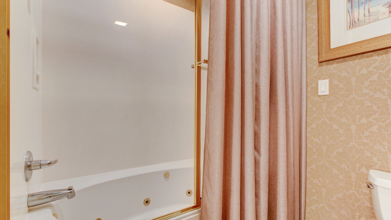 Photo of Bathroom in Mount Ida