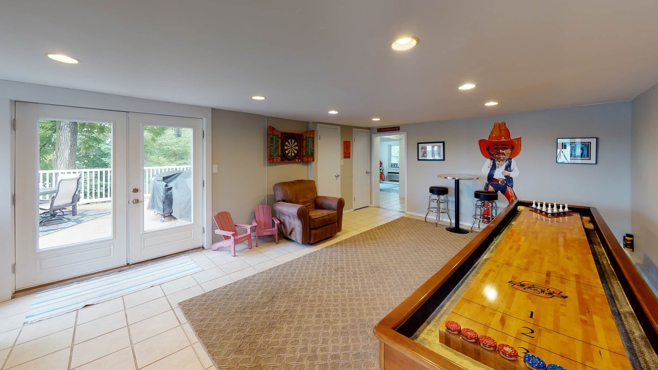 Photo of Bedroom in Grove