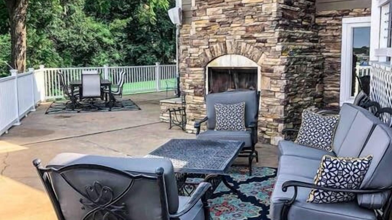 Photo of Livingroom in Grove