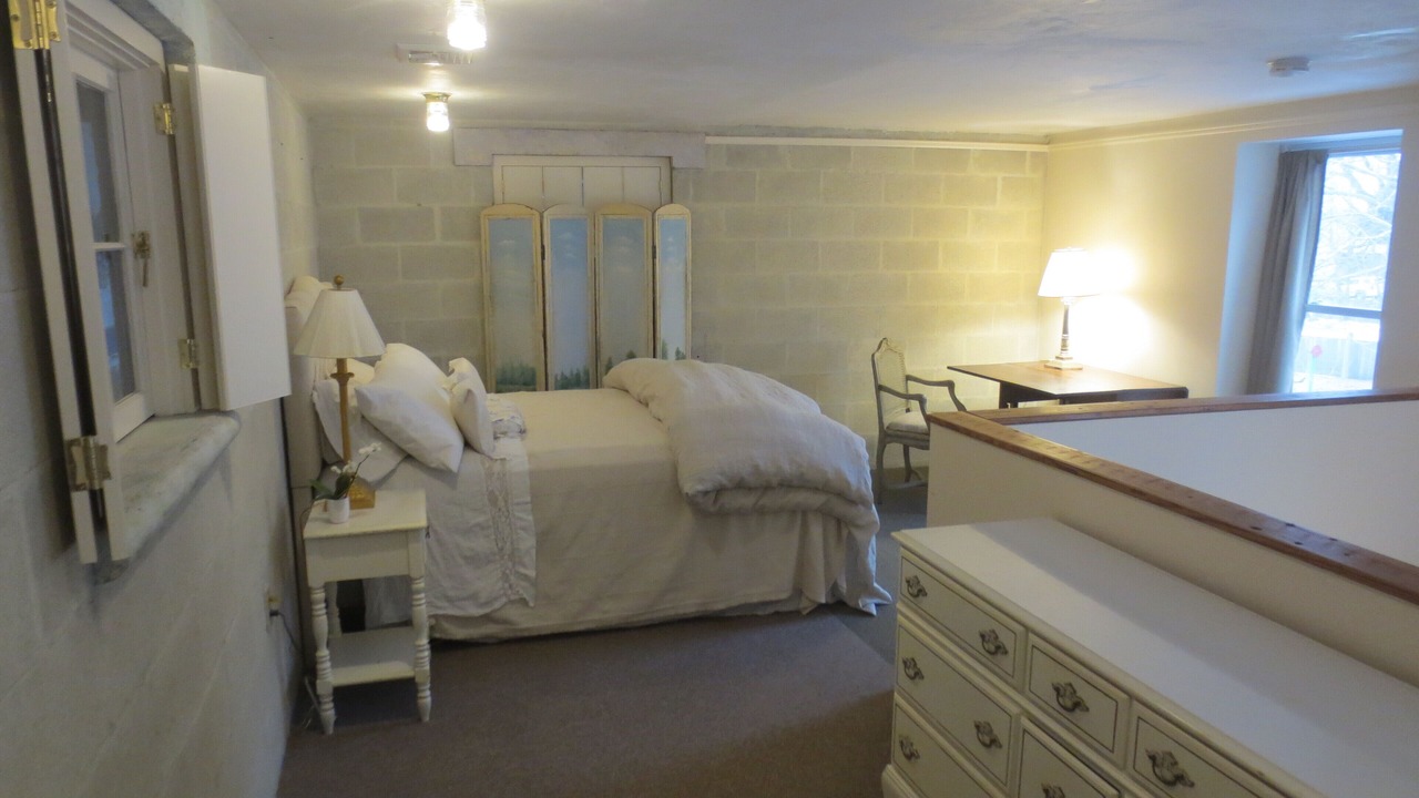 Photo of Bathroom in Warren