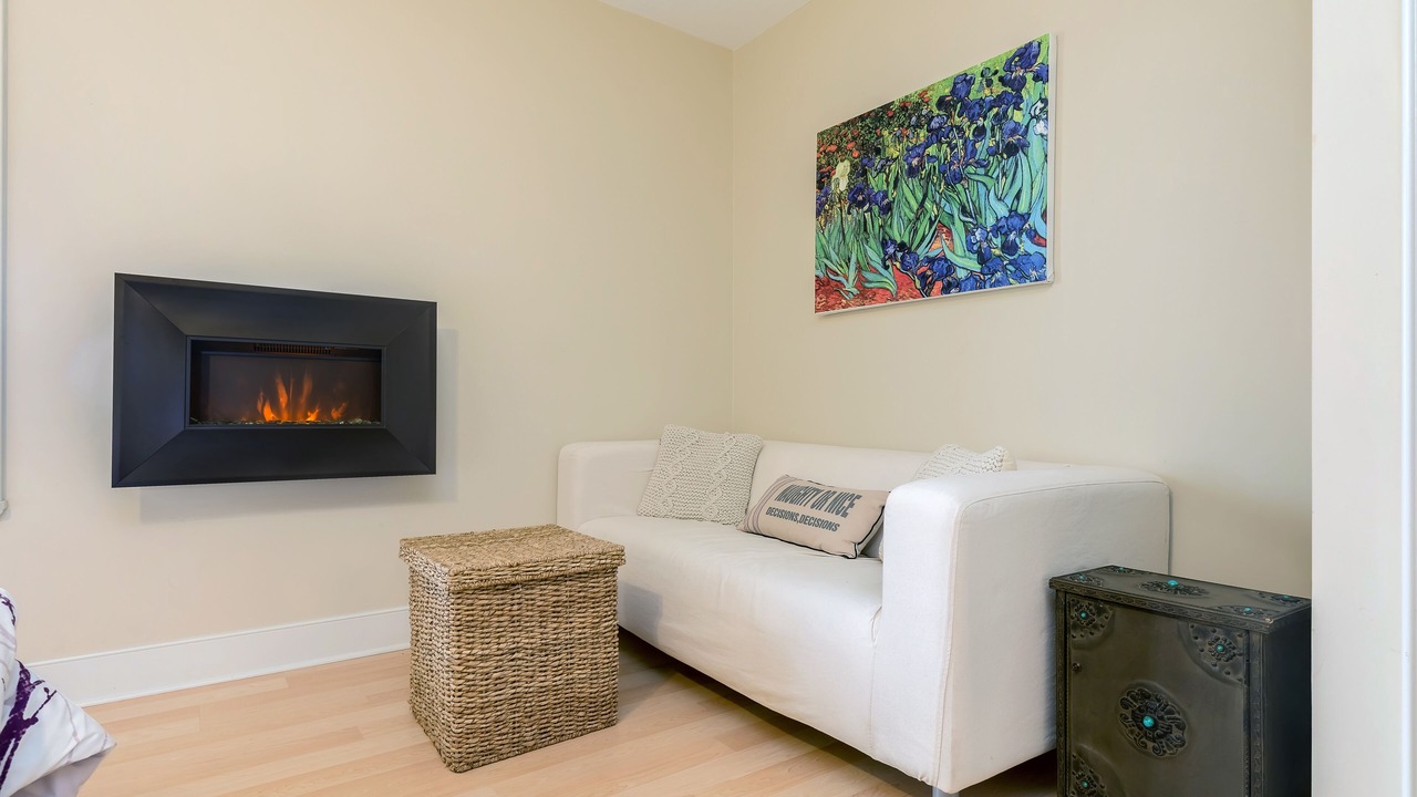 Photo of Livingroom in Prince Edward