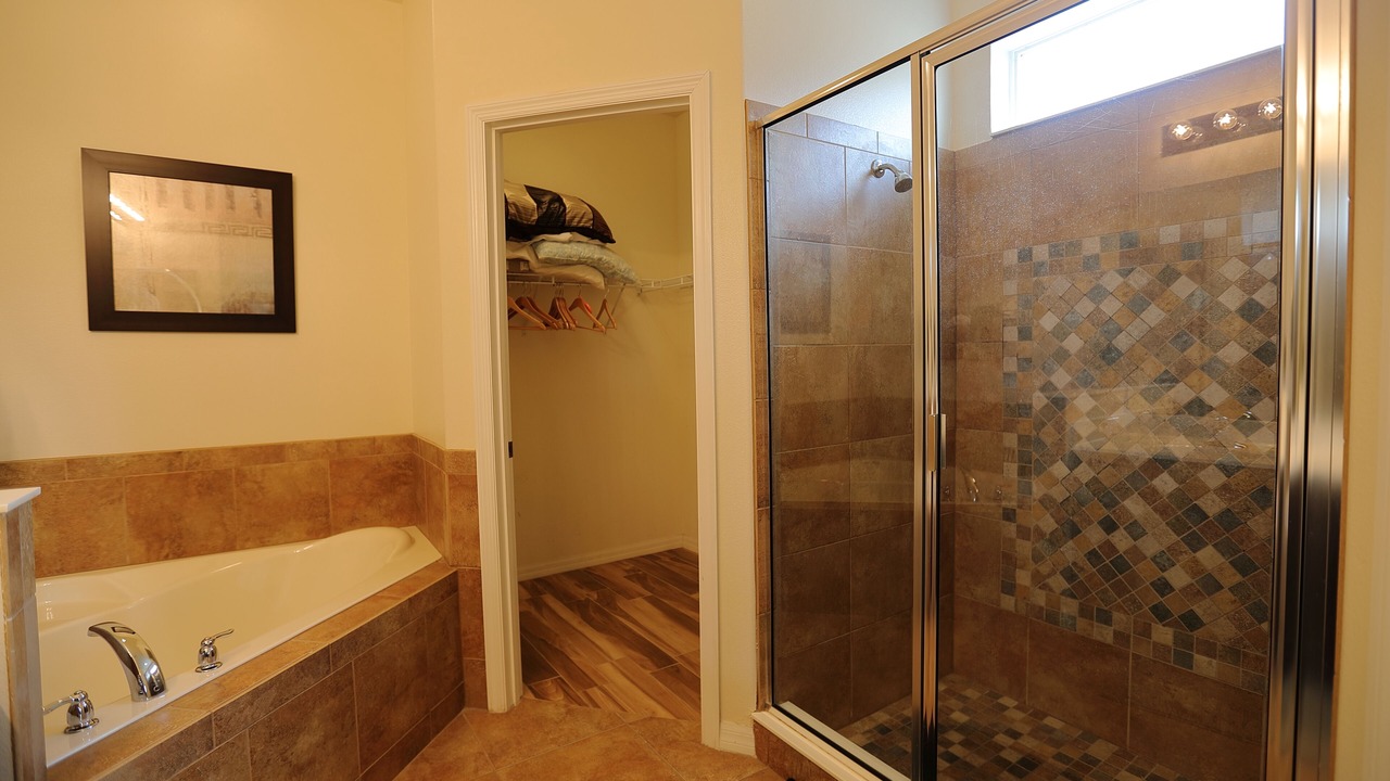Photo of Bathroom in Watersong