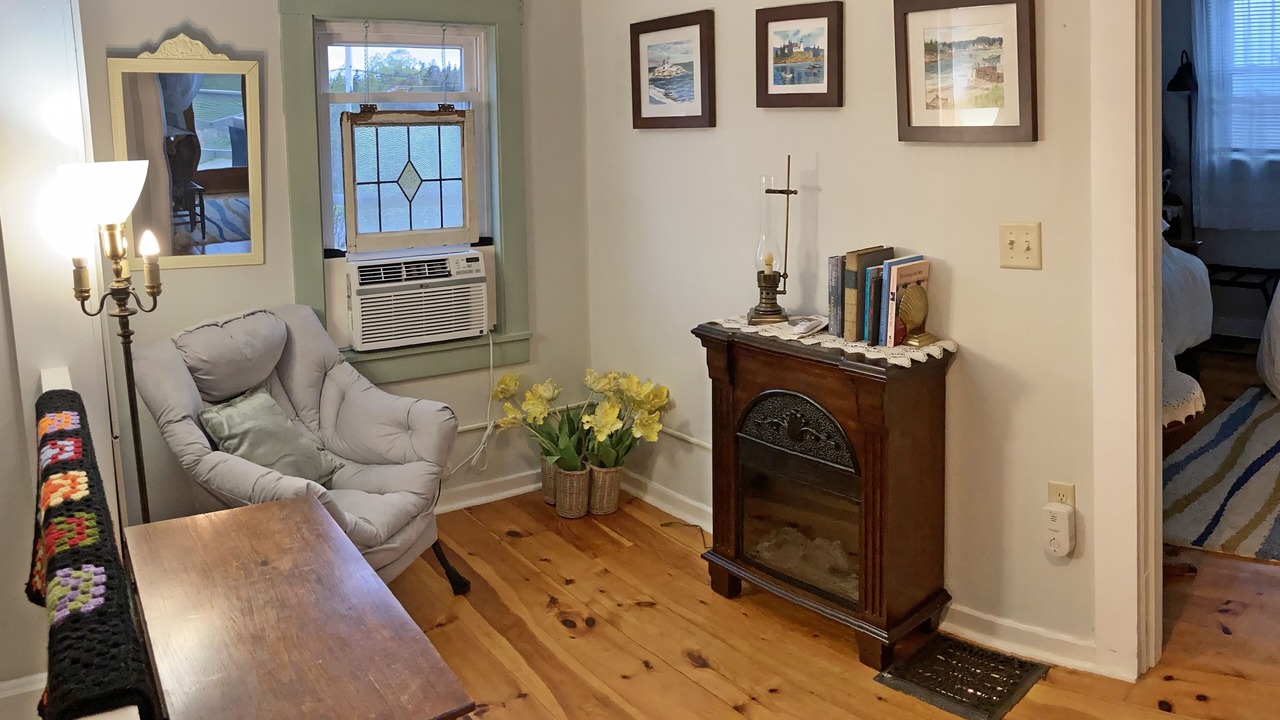 Photo of Livingroom in Lubec