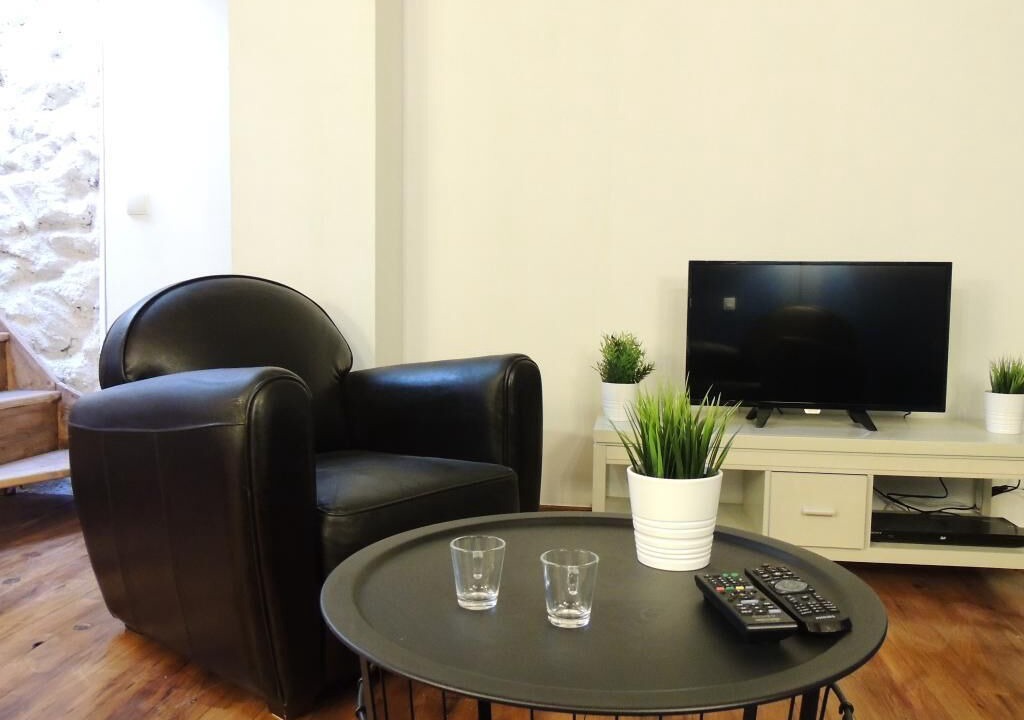 Photo of Others in Tavernes