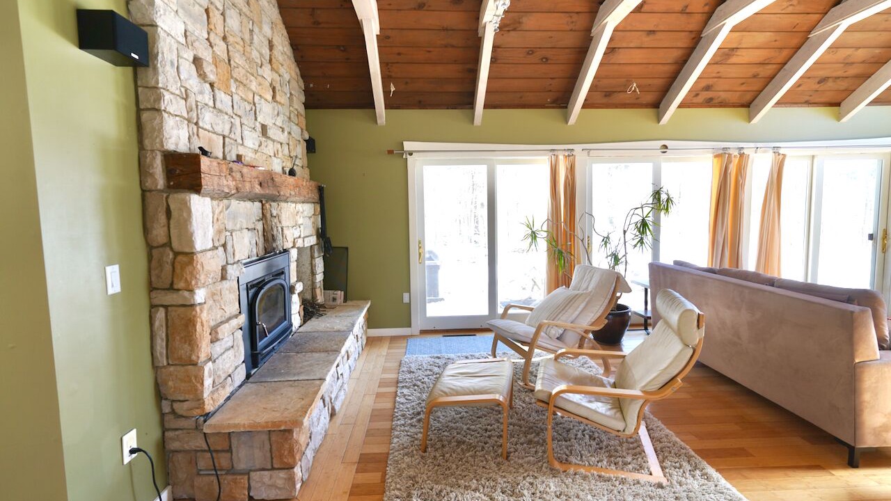 Photo of Livingroom in Stowe Area