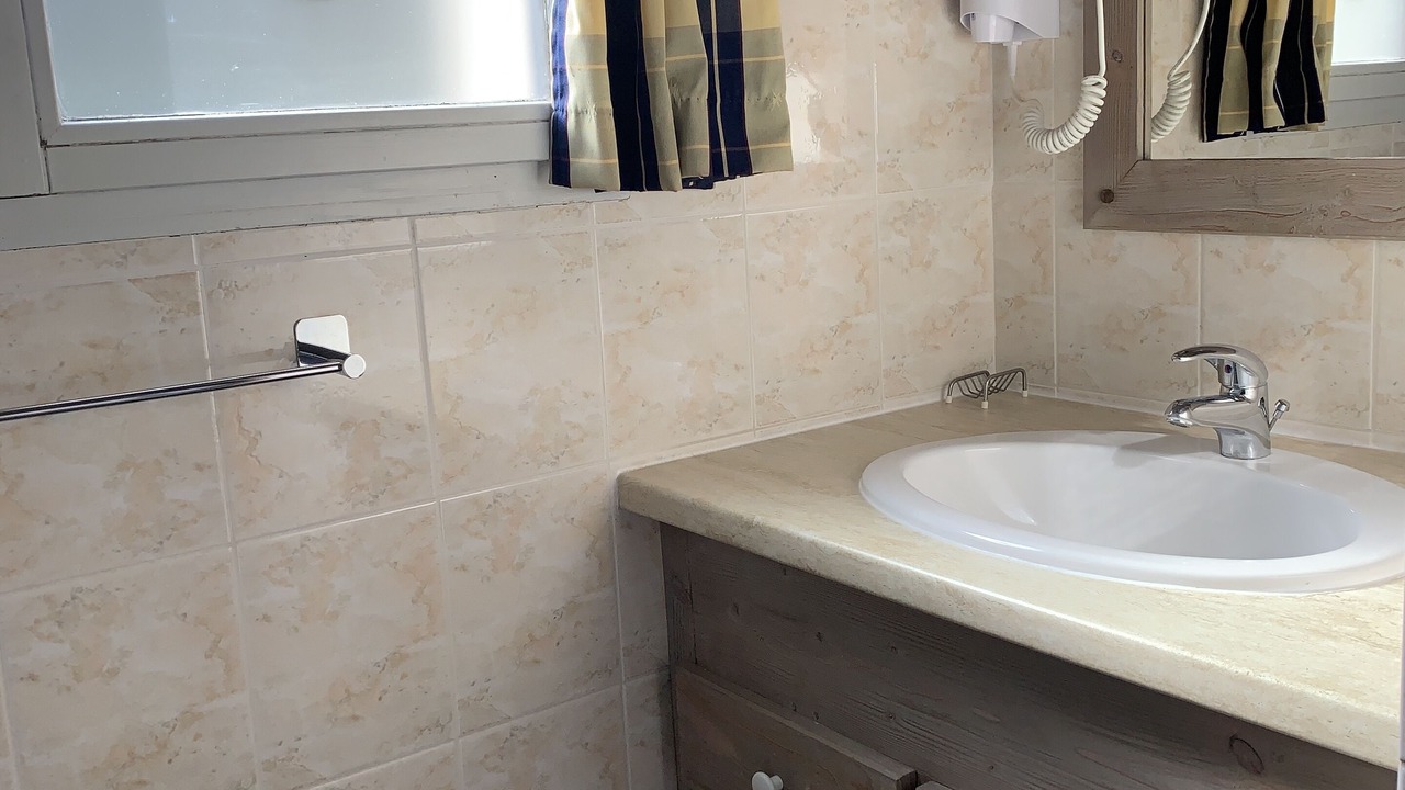 Photo of Bathroom in Nans-sous-Sainte-Anne
