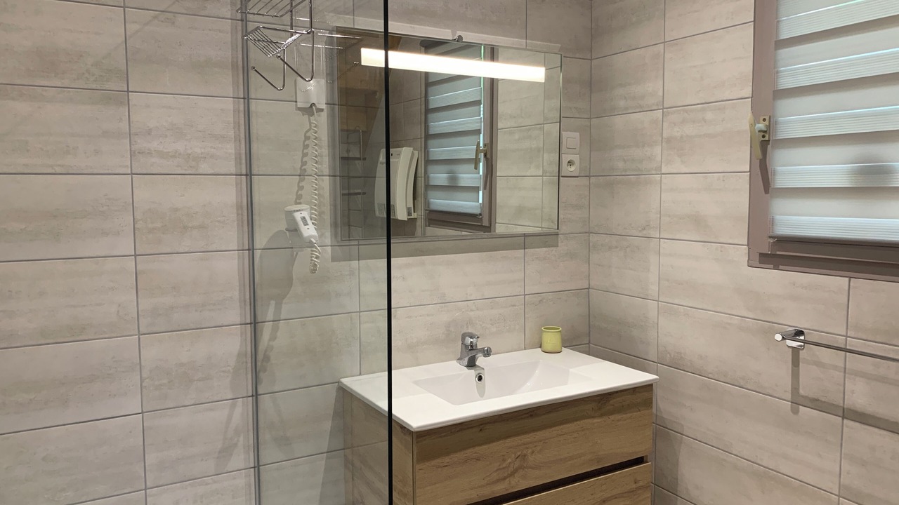Photo of Bathroom in Nans-sous-Sainte-Anne